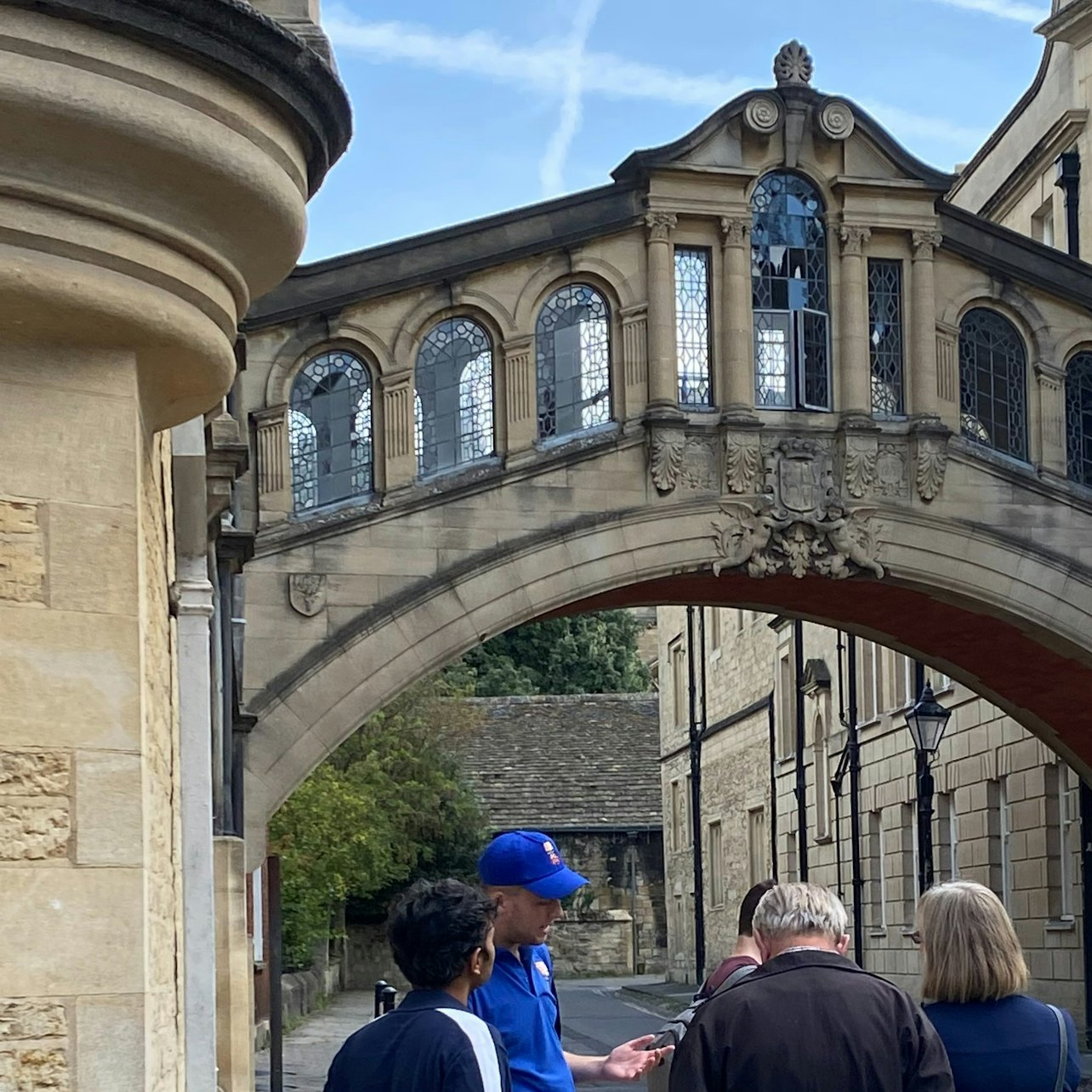 Combined Oxford University Walking & Punting Tour - Photo 1 of 3